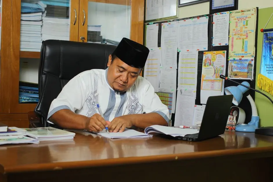 alt deskriptif Indonesia